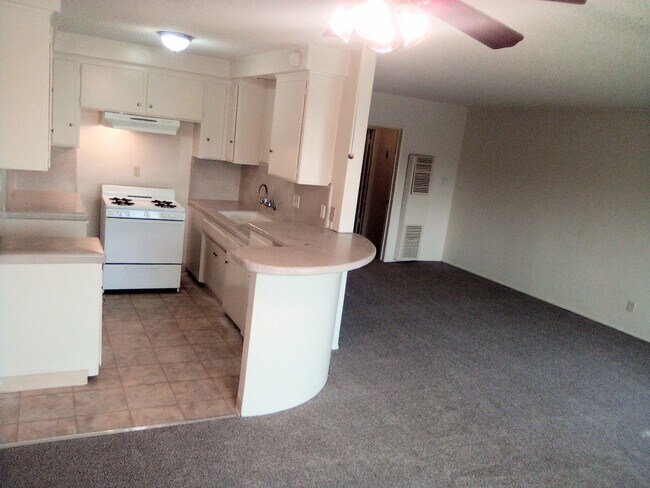 Building Photo - Van Ness Apartments