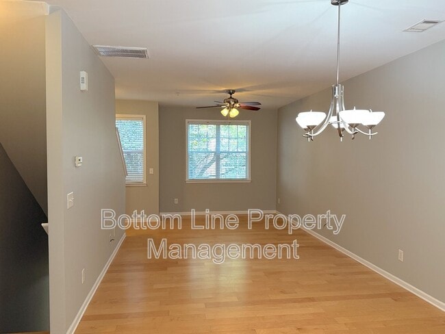 Building Photo - 1131 Ilana Ct
