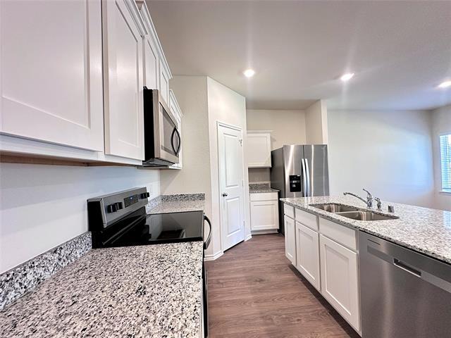 Building Photo - 728 Pineywood Trl