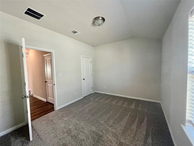 Building Photo - 111 Ostracoda Ln