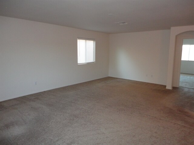 Building Photo - 782 E Christopher St