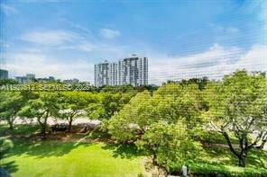 Building Photo - 3401 N Country Club Dr