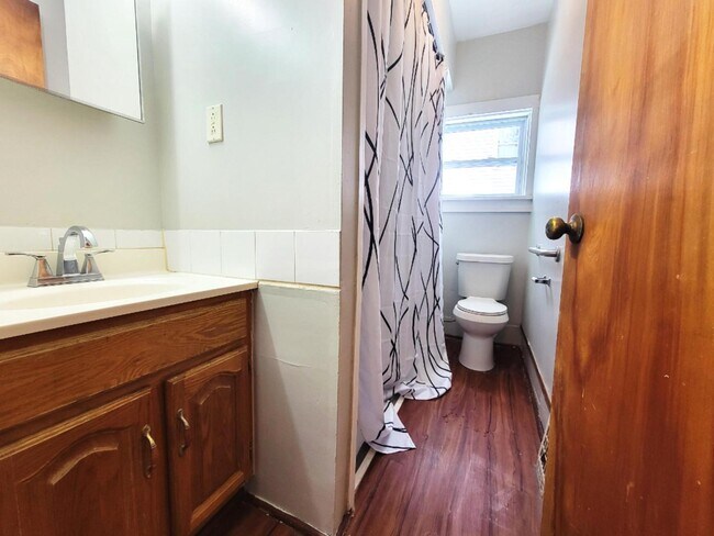 Building Photo - 320 Crosby St