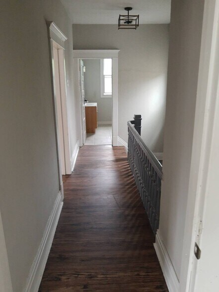 Building Photo - 428 N Zane Hwy