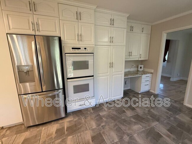 Building Photo - 4131 S Fortuna Way