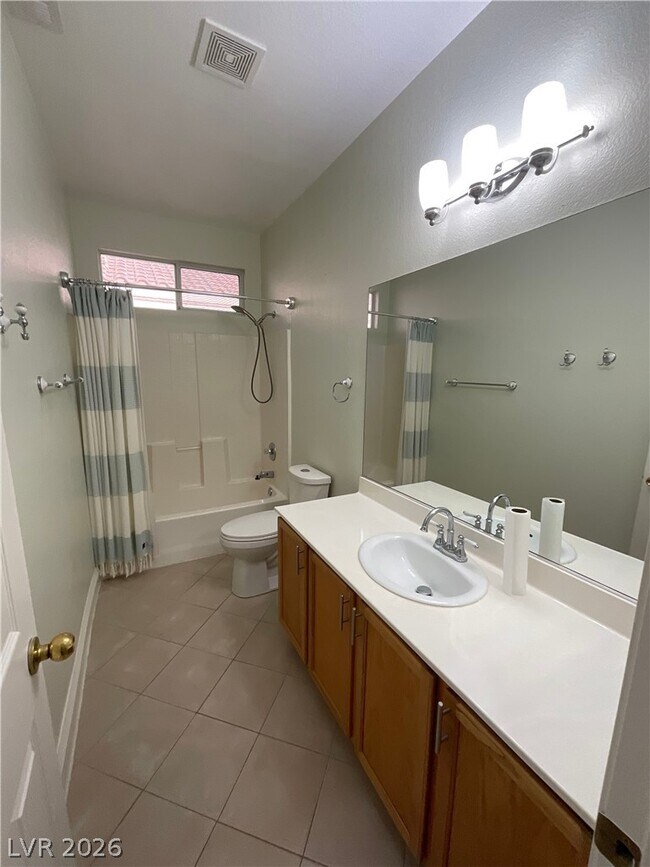 Building Photo - 93 Cree Ave