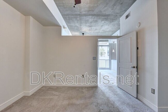Building Photo - 44 Peachtree Pl NE