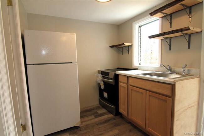 Building Photo - 71 Miller Rd