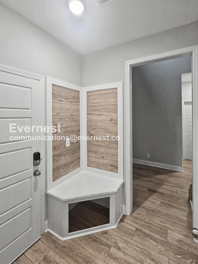 Building Photo - 4043 Ft Sumter Dr