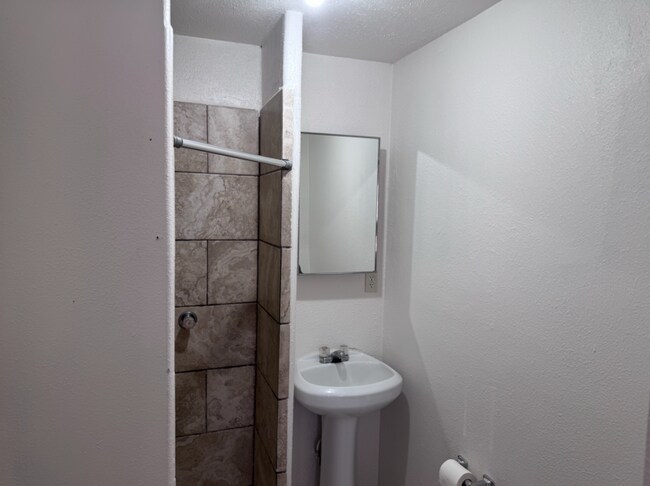 Building Photo - 240 Wheeler Ave SE