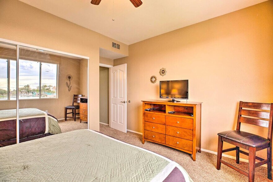 Building Photo - 16013 S Desert Foothills Pkwy