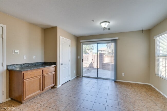Building Photo - 1155 Paradise Garden Dr