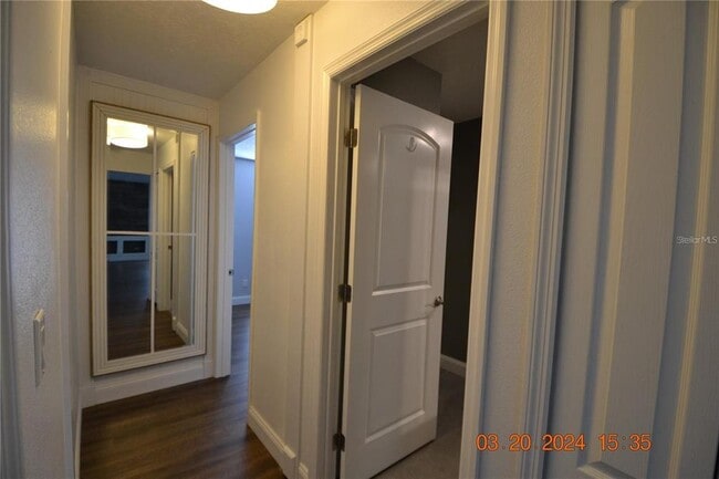 Building Photo - 2212 Stonemill Dr