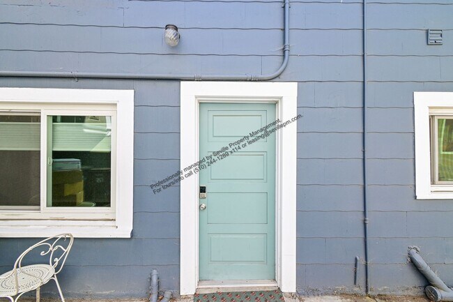 Building Photo - 3BD/1BA First-Floor Unit in West Oakland Duplex – All Utilities Included | $2,999/mo