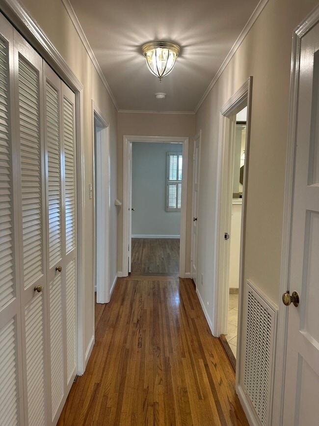 Building Photo - Charming Single-Family Two-Bedroom Home in South San Francisco