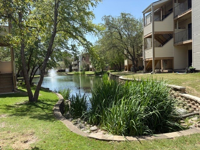 Building Photo - 183 N Waters Edge Dr