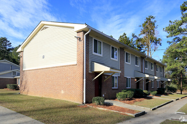 Building Photo - Cedarwood Apartments