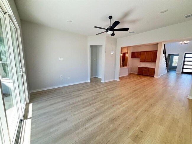 Building Photo - 2204 Spokane Dr