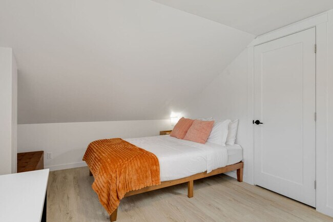 Building Photo - 3413 N 8th St