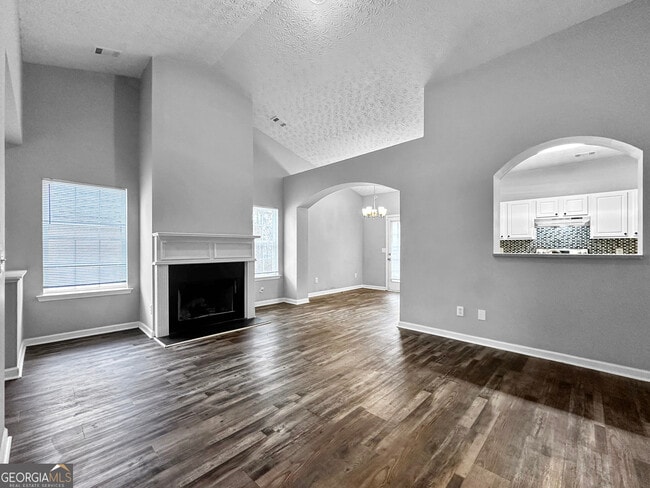 Building Photo - 4110 Robin Cir