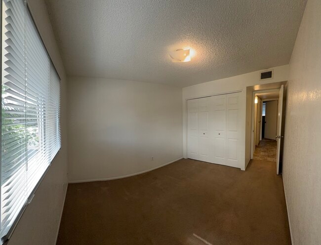 Building Photo - 4595 N 17th Ave