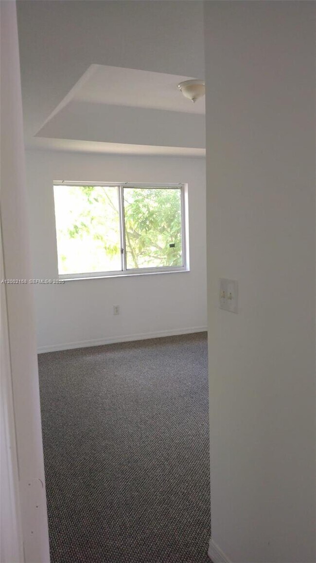 Building Photo - 8382 SW 152nd Ave Cir