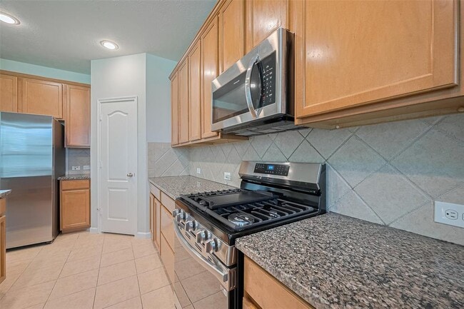 Building Photo - 24523 Carlton Springs Ln