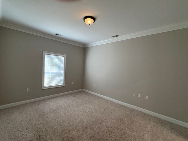 Building Photo - 604 Melton St