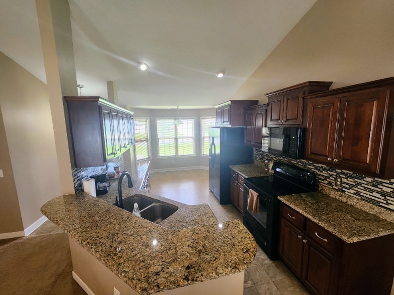 Building Photo - 2803 Green Pond Cir