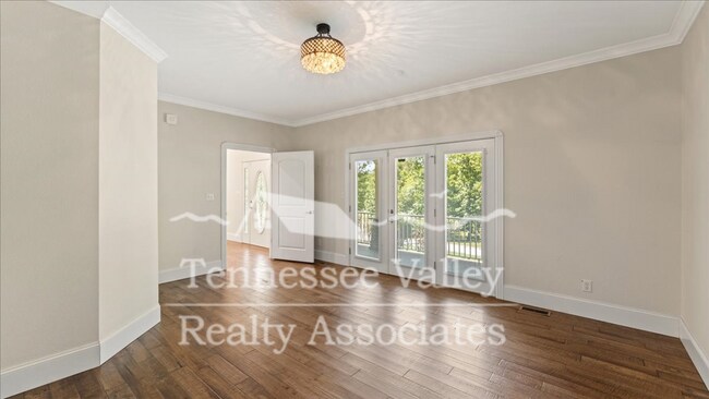 Building Photo - Charming and Private 4-Bedroom, 2.5-Bath H...