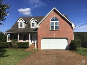 Building Photo - 427 Parrish Hill