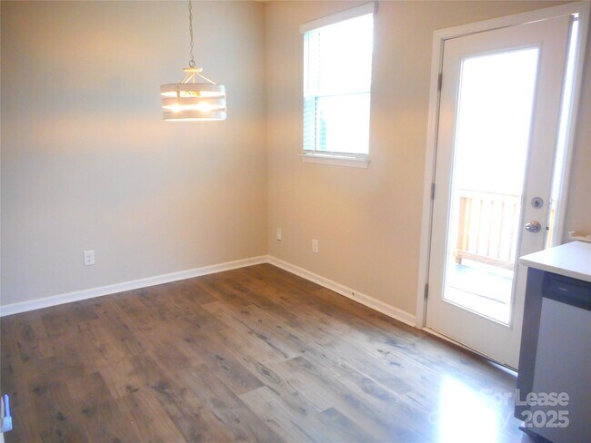 Building Photo - 12009 Chesapeake Mallard Dr