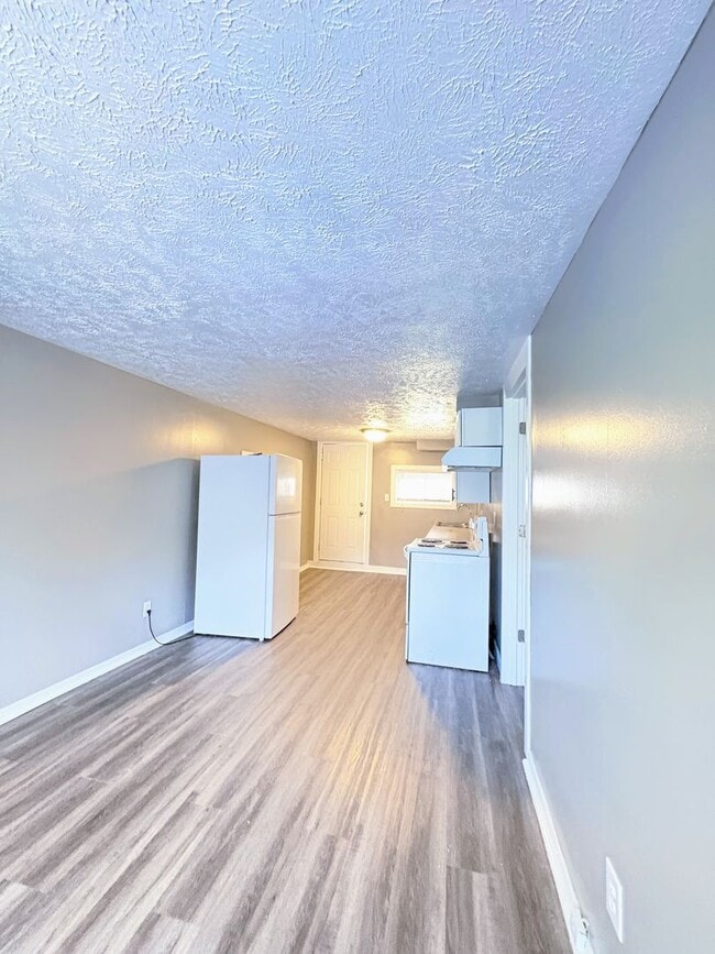Building Photo - 705 S Courtland Ave