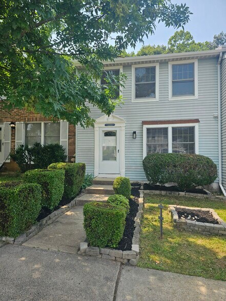 Building Photo - 13524 Bentley Cir