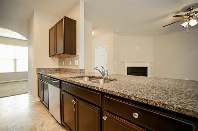 Building Photo - 3764 Shenfield Dr