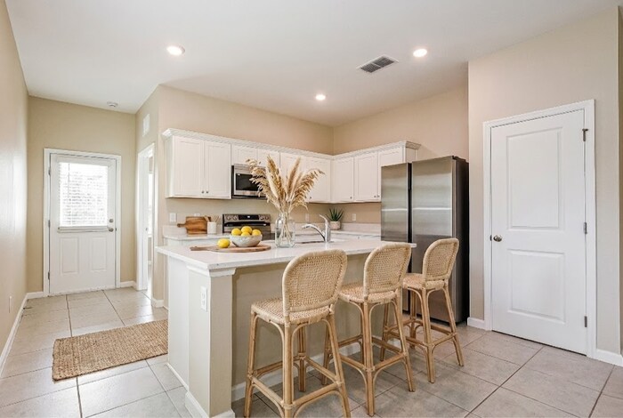 Building Photo - 2688 Island Walk Dr