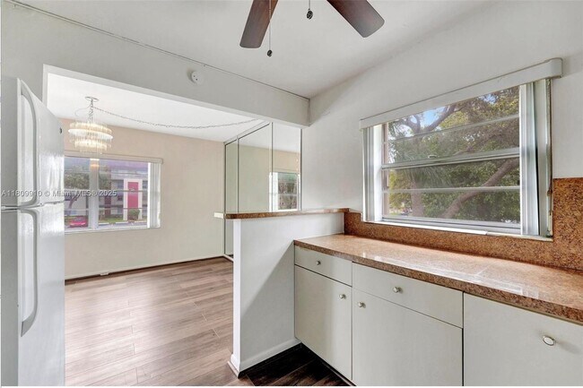 Building Photo - 801 SW 133rd Terrace