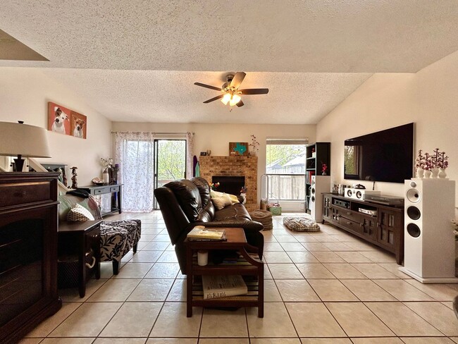 Building Photo - 6031 Old Fredericksburg Rd