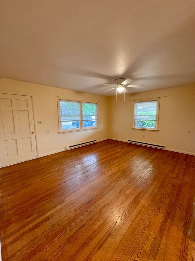 Building Photo - 8861 Pats Lane