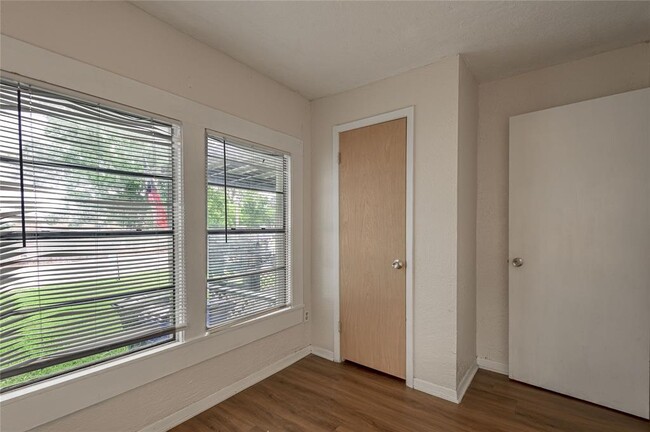 Building Photo - 1326 22nd St