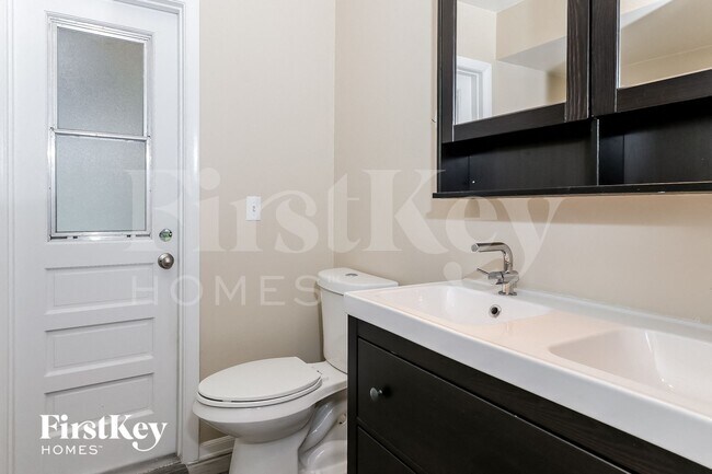 Building Photo - 11472 Sanderling Dr