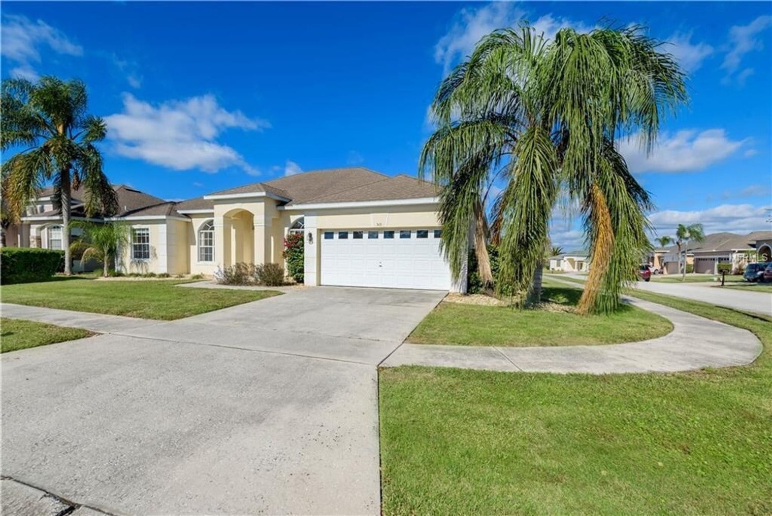 Building Photo - 315 Nottingham Way