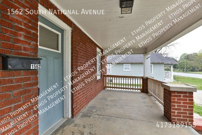 Building Photo - 1562 S National Ave