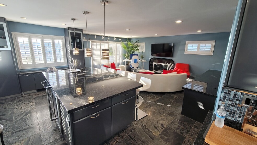 Building Photo - 1259 Bonnie Brae St