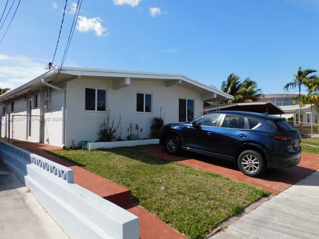 Building Photo - 620 NW 58th Ct