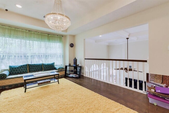 Building Photo - 14103 Heatherhill Pl