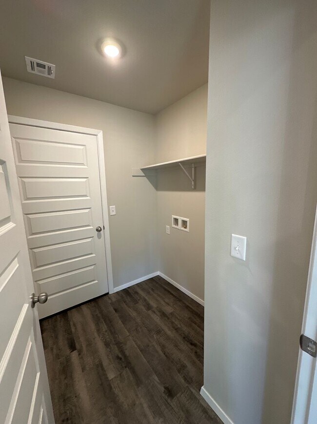 Building Photo - **PRELEASING**  NEW Three Bedroom | Two Bath Home in Coweta