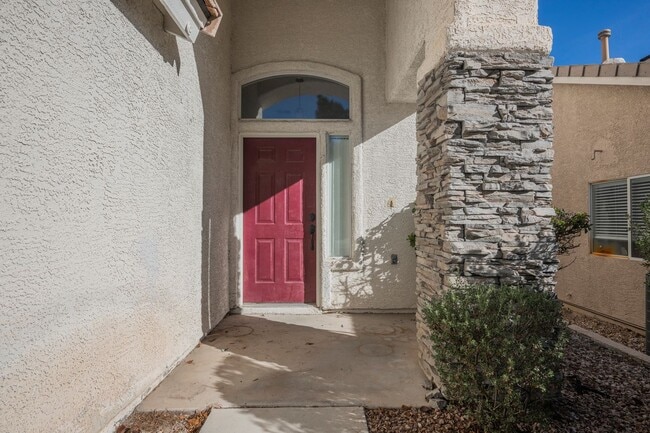 Building Photo - Honey, I’m Home! This Lovely 3 Bedroom, Two-Story Home Is Located In Summerlin.