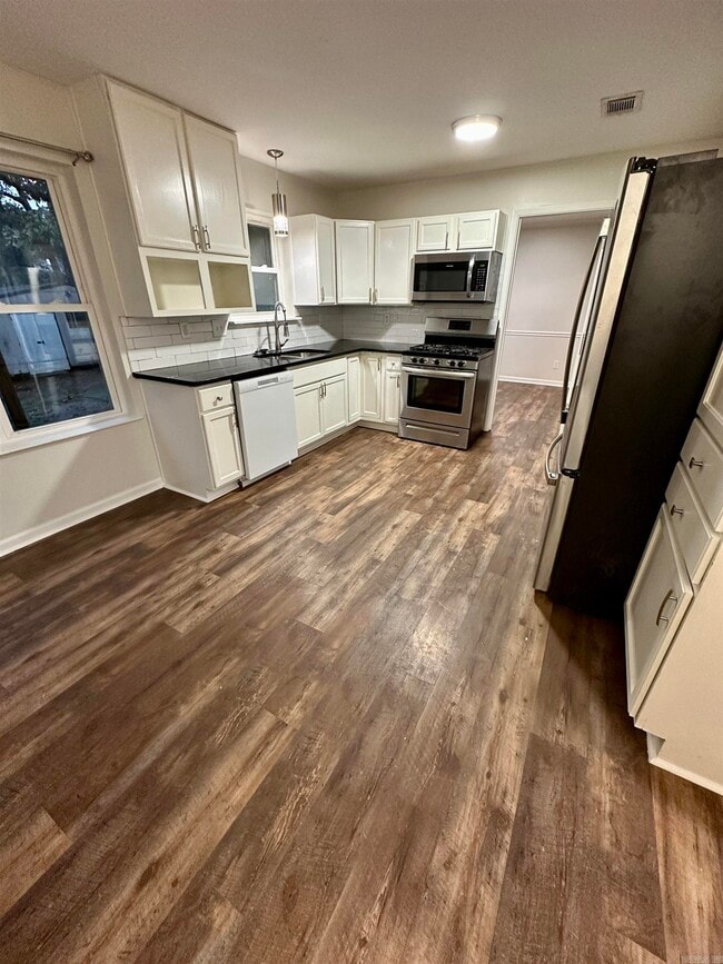 Building Photo - 7501 Oak Ridge Rd