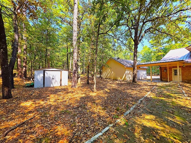 Building Photo - 1330 Private Rd 7905